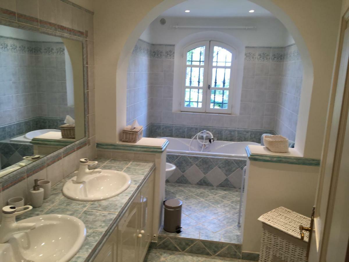 Le Champmazet Bed & Breakfast La Roquette-sur-Siagne Exterior photo