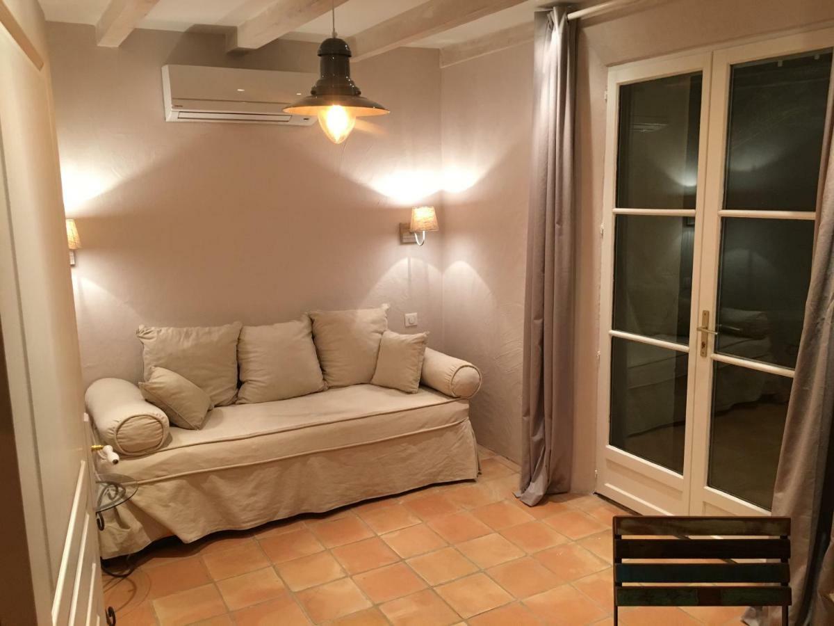 Le Champmazet Bed & Breakfast La Roquette-sur-Siagne Exterior photo